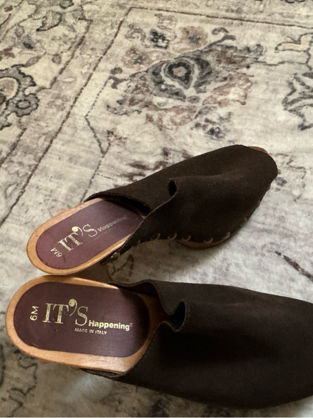 Y2K IT'S Happening Brown Suede Slip-On Clogs - Picture 2 of 4